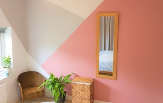 Bedroom with painted geometric pattern: Kids' Room Paint Ideas